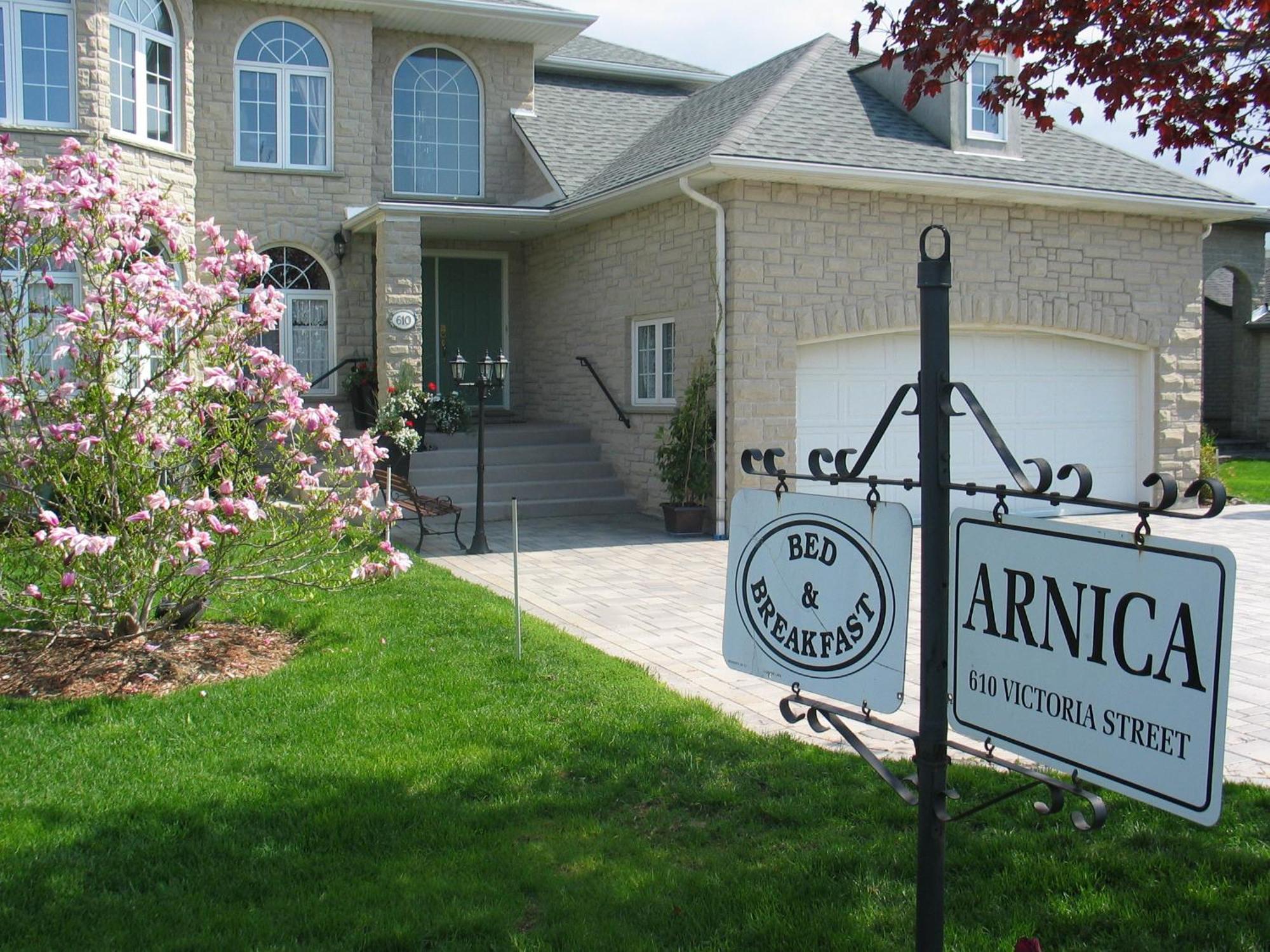 Arnica Bed & Breakfast Panzió Niagara-on-the-Lake Szoba fotó